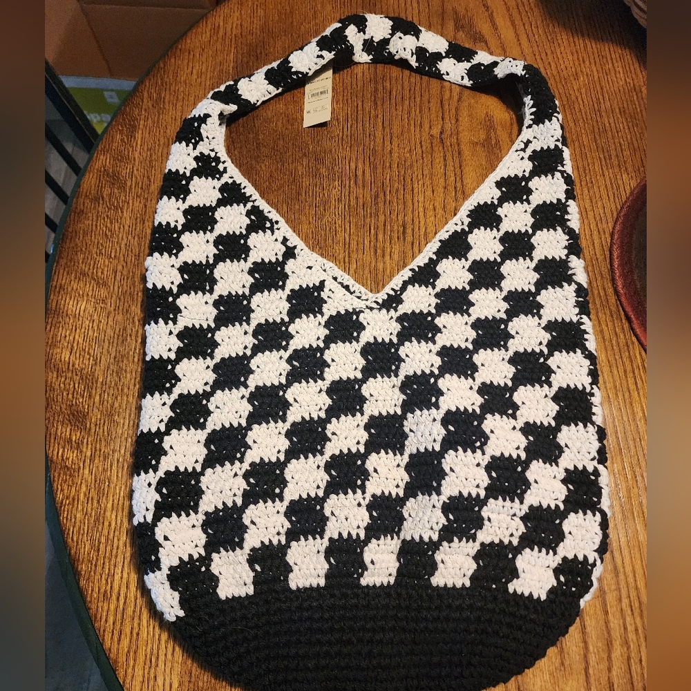No Boundaries Crocheted Hobo Bag - Picture 2 of 10